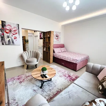 Old Town Luxury Suites Apartment Belgrade