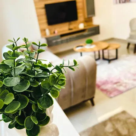 Old Town Luxury Suites